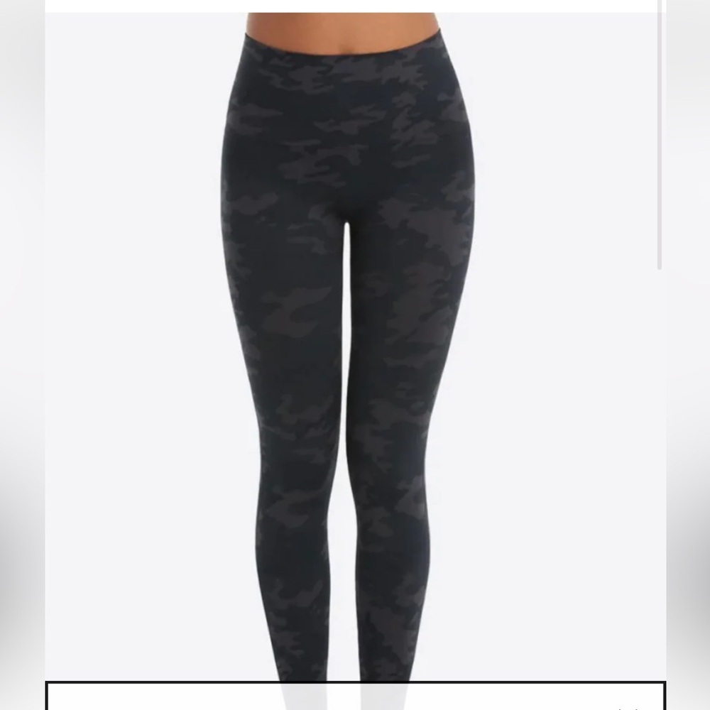 Spanx Look At Me Now Leggings - Black Camo - 1X